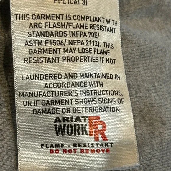 Ariat FR men XL insulated shirt jacket - Picture 8 of 8